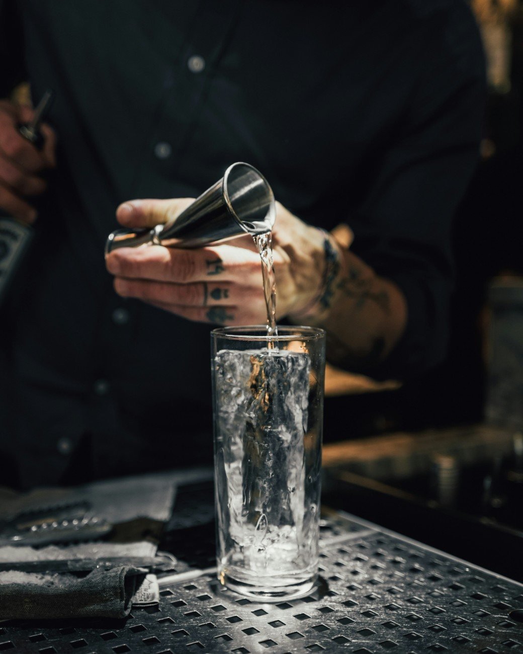 Planning an Event in Mallorca? Here’s Everything You Need to Know About Hiring a Mobile Cocktail Bar