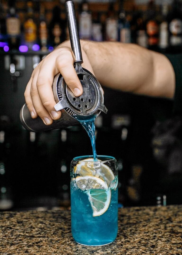 Event auf Mallorca geplant? Alles, was Sie über eine mobile Cocktailbar wissen müssen